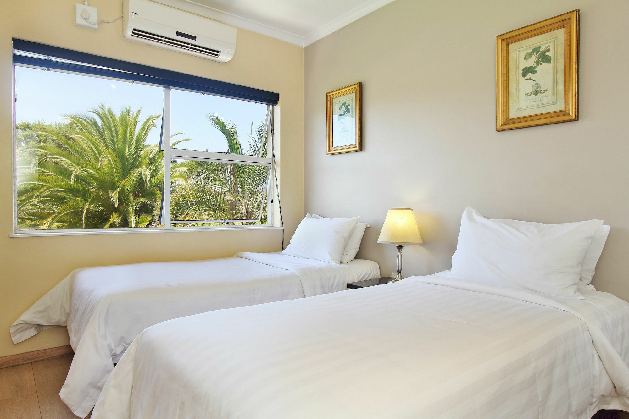 Vetho 1 Or Tambo Airport Apartment *